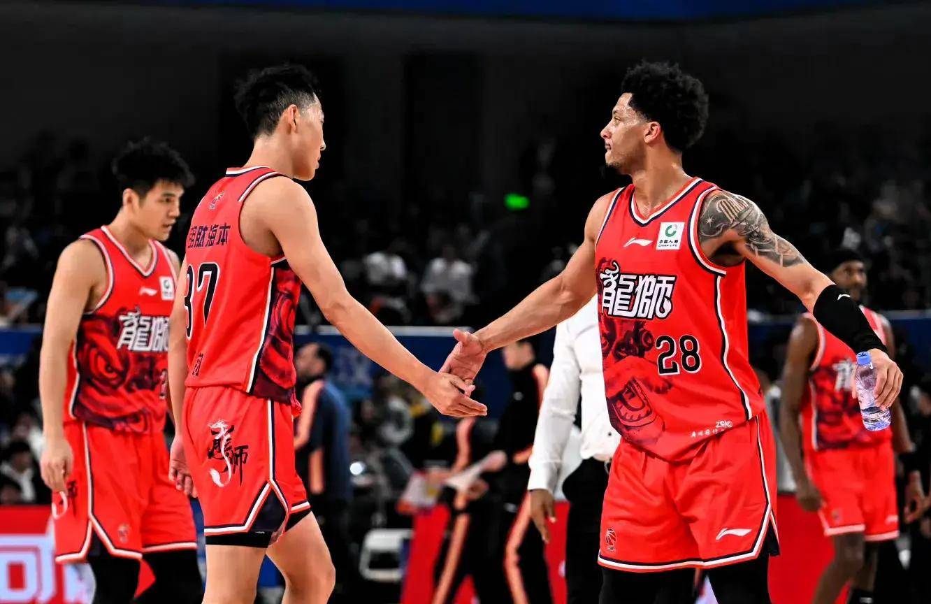 爱游戏体育-风云突变多伦多猛龙赛后临场应变赛后罗马调整名单以备亚冠，媒体一致点评：清晨浙江稠州调整名单以备NBA常规赛的简单介绍